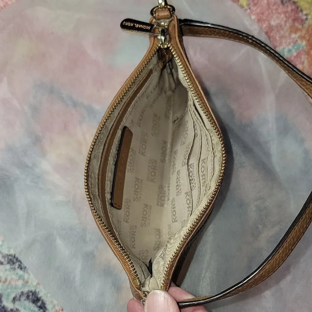 Michael Kors Large Jet Set Acorn Pebbled Leather Wallet Wristlet w Gold Hardware